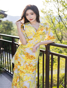 《以茶入药(年龄差H)绮罗-美女视频脱空全都露视频》